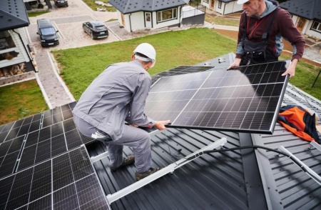 Les étapes clés d'une installation réussie de panneaux solaires chez vous